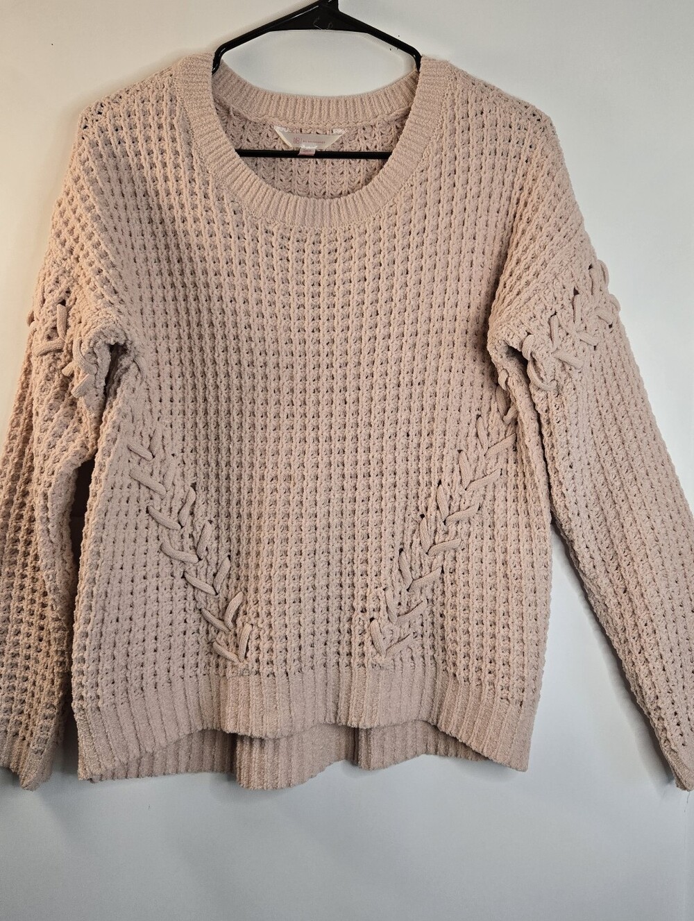 No boundaries Women’s blush pink chenille waffle knit sweater Sz M